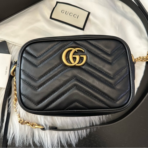 Gucci Marmont Mini Camera Crossbody - Picture 3 of 16